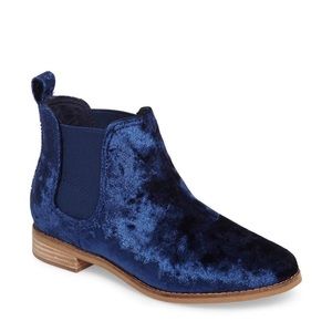 Toms Blue Suede Velvet Boots Size 9.5